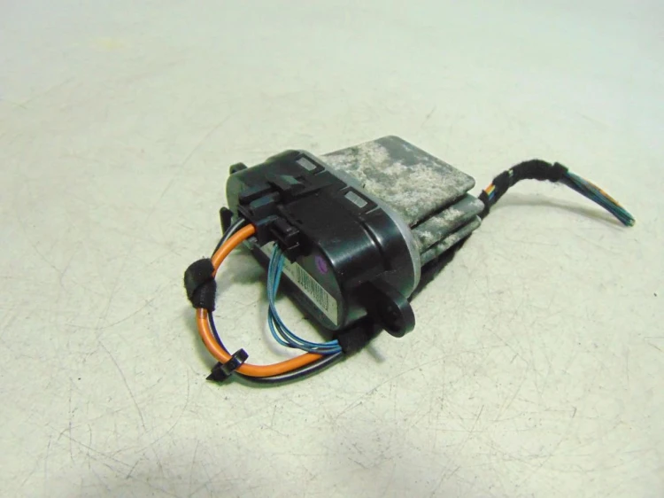 REZYSTOR DMUCHAWY ALFA ROMEO GT (2004-2011) 1.9 JTD 150 52412557