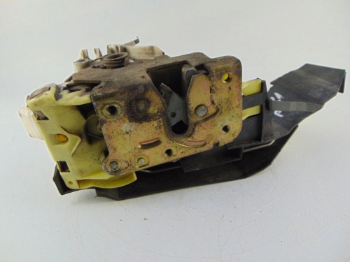 ZAMEK DRZWI PRAWY PRZÓD FORD FOCUS MK1 1.6 16V