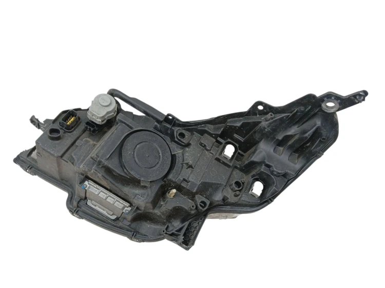 LAMPA PRAWY PRZÓD PEUGEOT 508 I (2010-2014) 2.0 HDI 163KM 9687580580