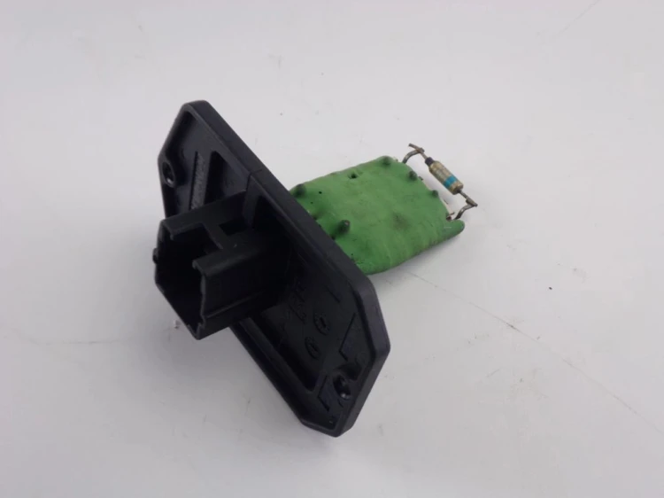 REZYSTOR DMUCHAWY TOYOTA AVENSIS LIFT T25 2.0 D4D R56K 1R56K 3R36K
