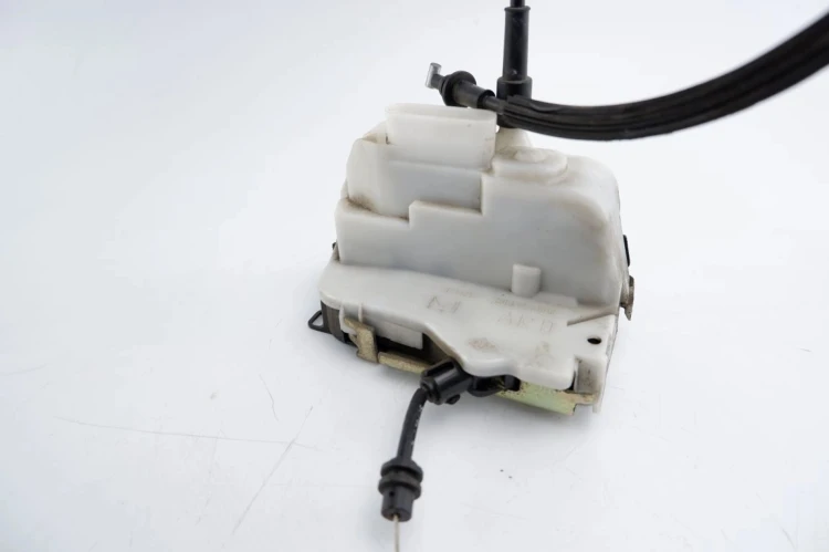 ZAMEK DRZWI PRAWY TYŁ CITROEN C3 I (2002-2005) 1.4 8V