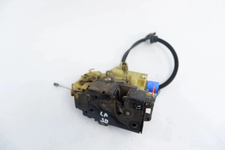 ZAMEK DRZWI LEWY PRZÓD SEAT IBIZA III (2002-2008) 1.4 16V