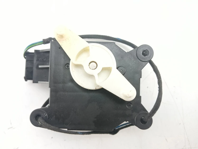 SILNICZEK REGULACJI NAWIEWU FIAT CROMA LIFT (2007-2011) 1.9 JTDM 150KM 100-