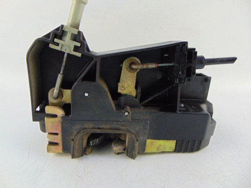 ZAMEK DRZWI PRAWY PRZÓD OPEL ASTRA II 1.6 16V 90561154
