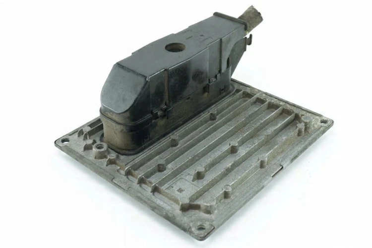 KOMPUTER STEROWNIK SILNIKA FORD FIESTA MK6 6S61-12A650-PC
