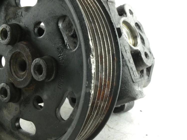 POMPA WSPOMAGANIA VOLKSWAGEN GOLF IV 1.6 SR BRAK