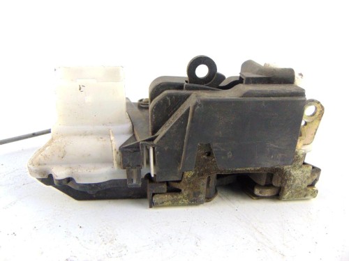 ZAMEK DRZWI LEWY PRZÓD CITROEN C5 I (2001-2004) 2.2 HDI