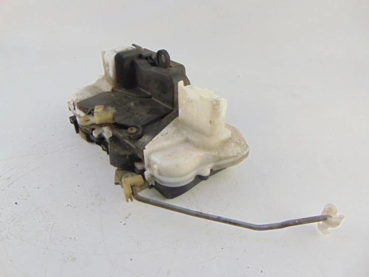 ZAMEK DRZWI LEWY PRZÓD CITROEN C5 I (2001-2004) 2.2 HDI