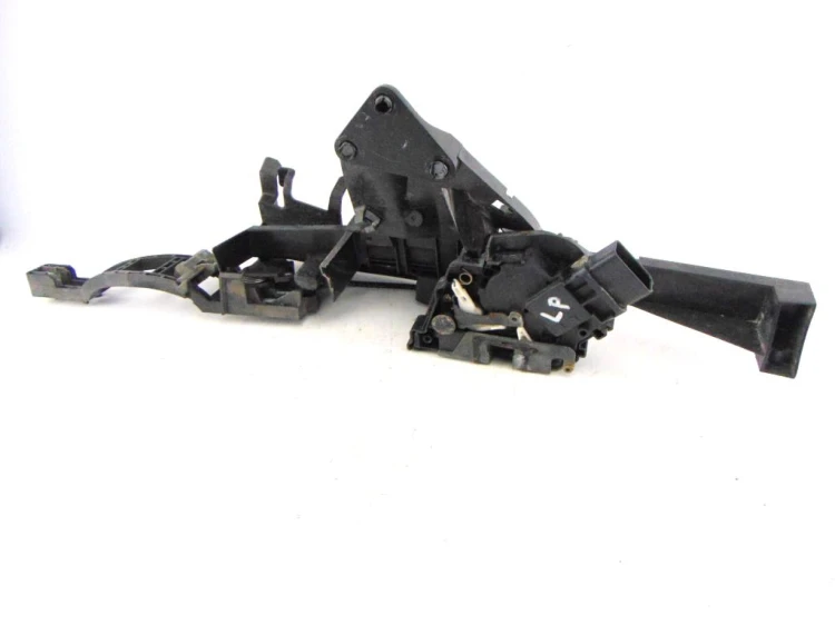 ZAMEK DRZWI LEWY PRZÓD FORD FOCUS MK2 (2004-2011) 2.0 TDCI