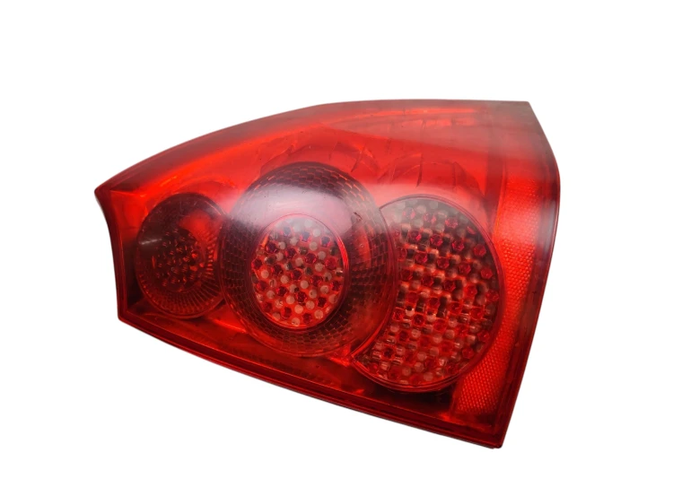 LAMPA PRAWY TYŁ PEUGEOT 307 (2001-2005) 1.6 HDI 90KM 557684A