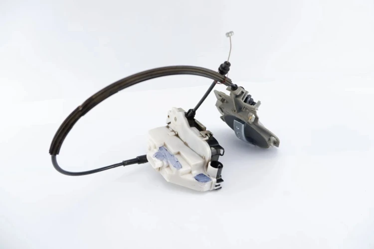 ZAMEK DRZWI PRAWY PRZÓD CITROEN C3 I (2002-2005) 1.4 8V
