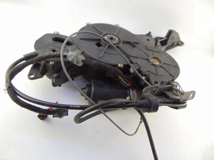 MECHANIZM DRZWI PRZESUWNYCH LEWY PEUGEOT 807 (2002-2014) 2.0 HDI 16835853