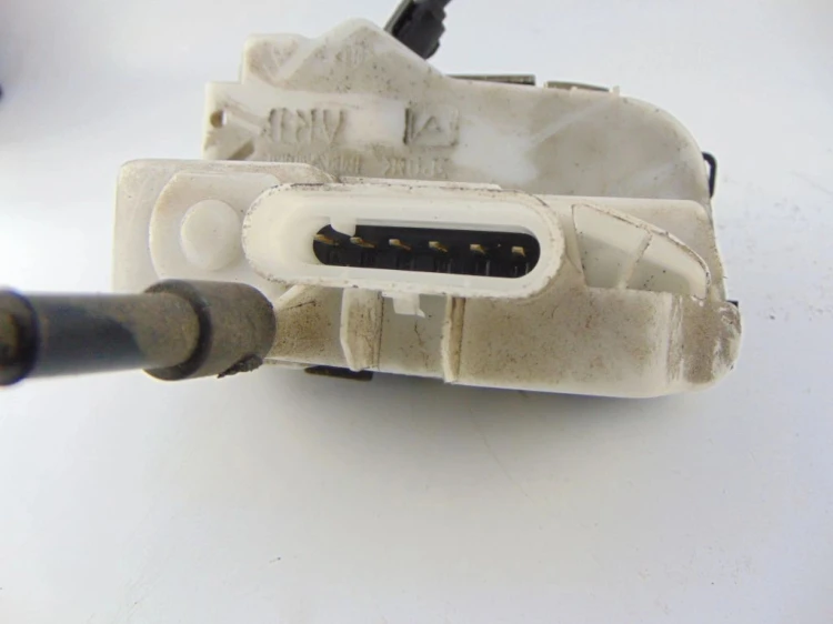 ZAMEK DRZWI PRAWY TYŁ CITROEN C3 I (2002-2005)