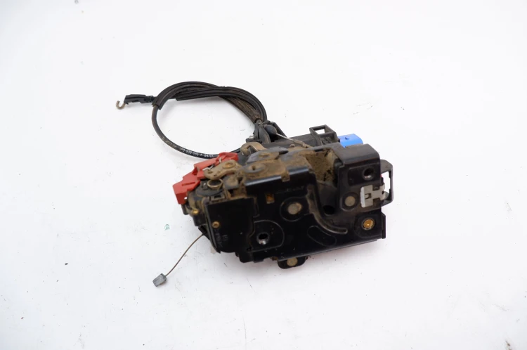 ZAMEK DRZWI LEWY TYŁ SEAT ALTEA (2004-2009) 1.9 TDI 105KM 7L0839015