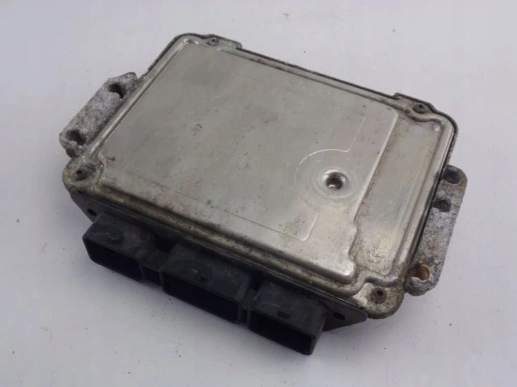 KOMPUTER STEROWNIK SILNIKA MAZDA 3 I (2003-2009) 1.6 D 3M61-12A650-AD