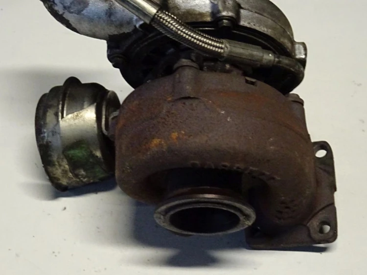 TURBOSPRĘŻARKA TOYOTA COROLLA E12 17201-27050