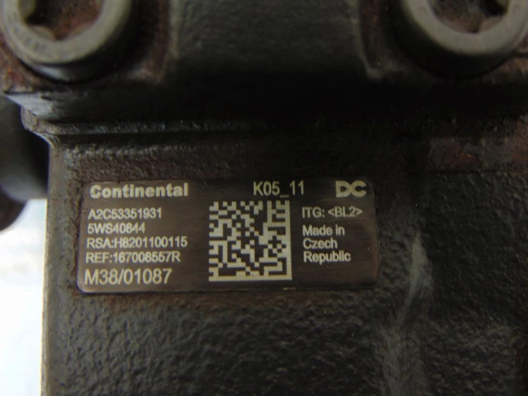 POMPA WTRYSKOWA RENAULT MEGANE III (2008-2013) 8201100115 A2C53351931