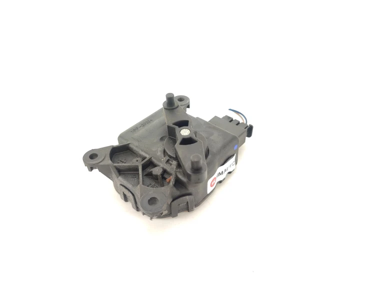 SILNICZEK REGULACJI NAWIEWU OPEL VECTRA C (2002-2005) 2.2 16V 147KM 9180021