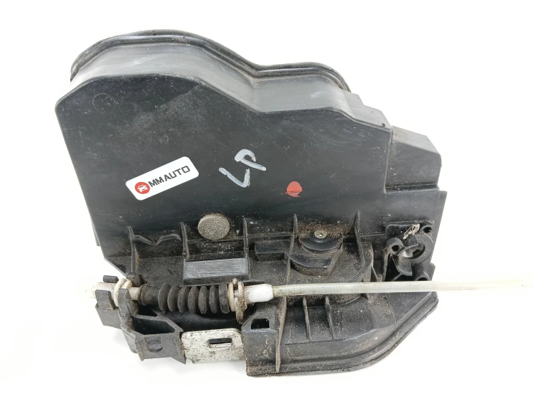 ZAMEK DRZWI LEWY PRZÓD BMW E87 (2004-2007) 1.6 115KM 7167077