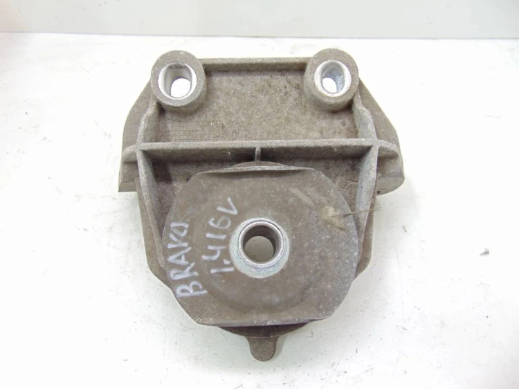 PODUSZKA SILNIKA FIAT BRAVO II 1.4 16V