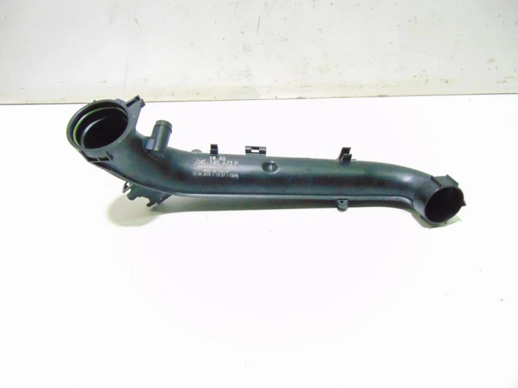 PRZEWÓD INTERCOOLERA VOLKSWAGEN GOLF VII 04E145673 P