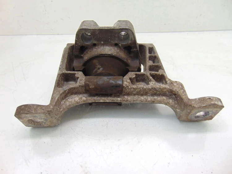 PODUSZKA SILNIKA MAZDA 3 I LIFT (2006-2009) 1.6 D