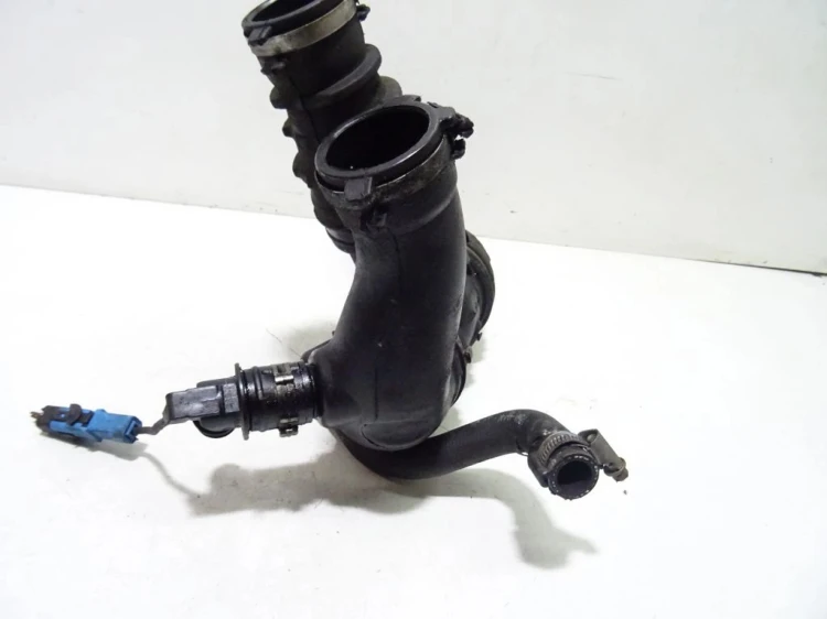 PRZEWÓD TURBOSPRĘŻARKI PEUGEOT 407 (2004-2008) 9682489380