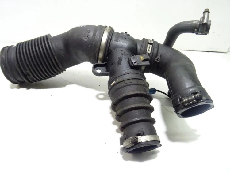 PRZEWÓD TURBOSPRĘŻARKI PEUGEOT 407 (2004-2008) 9682489380
