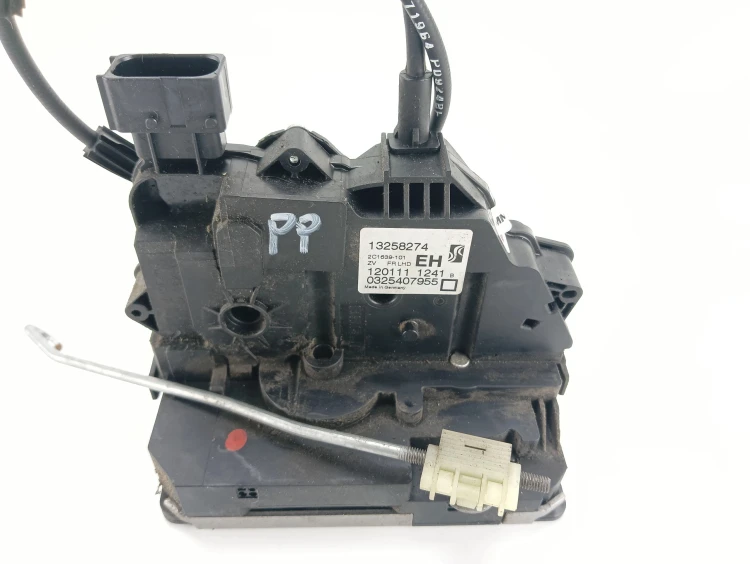 ZAMEK DRZWI PRAWY PRZÓD OPEL MERIVA B (2010-2013) 1.4 T 120KM 13258274