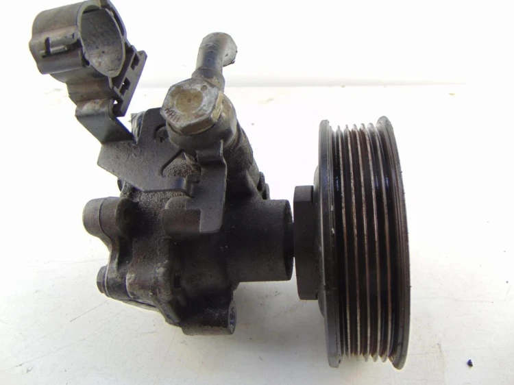 POMPA WSPOMAGANIA VOLKSWAGEN GOLF IV 1.4 16V