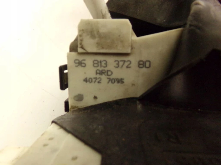 ZAMEK DRZWI PRAWY TYŁ PEUGEOT 407 (2004-2008) 9681337280