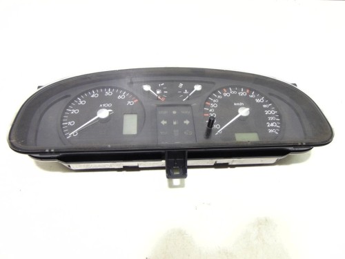 LICZNIK RENAULT LAGUNA II (2001-2005) 8200218868