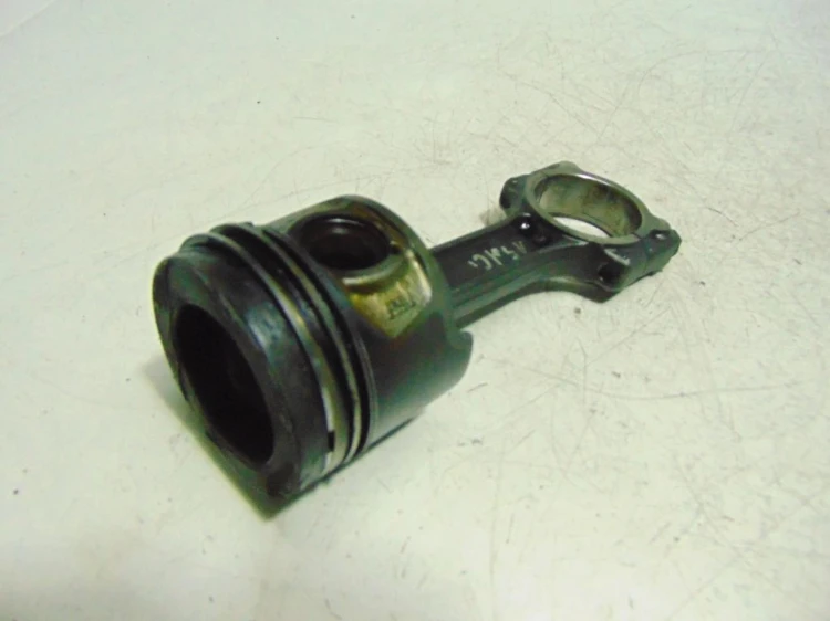 TŁOK KORBOWÓD KOMPLET RENAULT MEGANE II LIFT (2005-2008) 1.5 DCI SIMENS 105