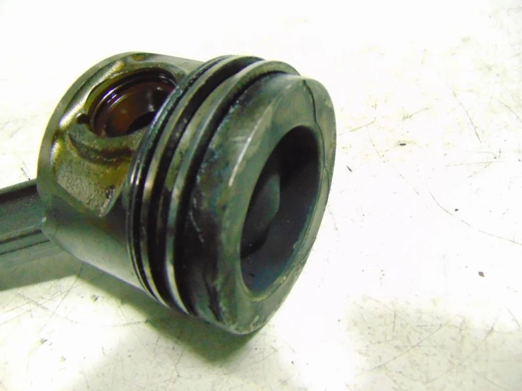 TŁOK KORBOWÓD KOMPLET RENAULT MEGANE II LIFT (2005-2008) 1.5 DCI SIMENS 105