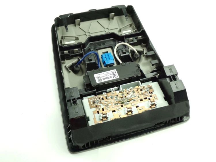 LAMPKA PODSUFITKI OPEL INSIGNIA (2008-2017) 13339682