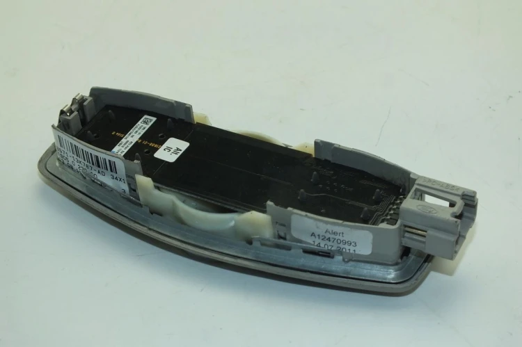 LAMPKA PODSUFITKI FORD MONDEO MK4 (2007-2010) 2.0 BENZ BS71-13K767-BD
