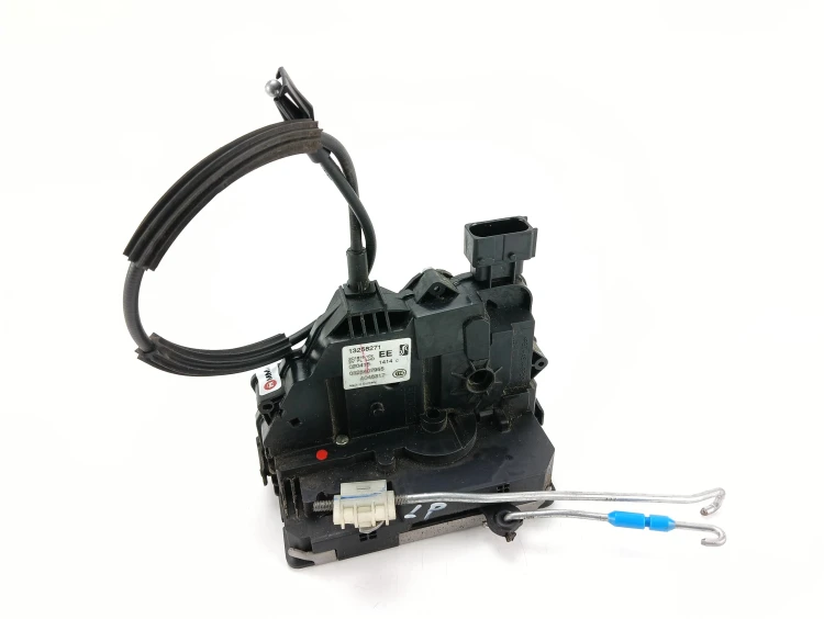 ZAMEK DRZWI LEWY PRZÓD OPEL MERIVA B LIFT (2013-2017) 1.4 T 120KM 13258271