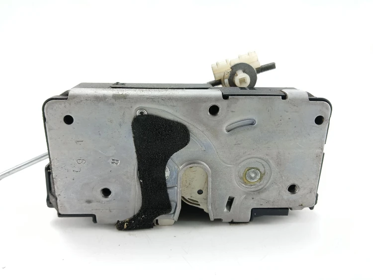 ZAMEK DRZWI PRAWY PRZÓD OPEL MERIVA B LIFT (2013-2017) 1.4 T 120KM 13258274