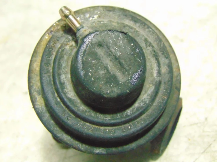 ZAWÓR EGR CITROEN C8 (2002-2014) 2.0 HDI 9638231480