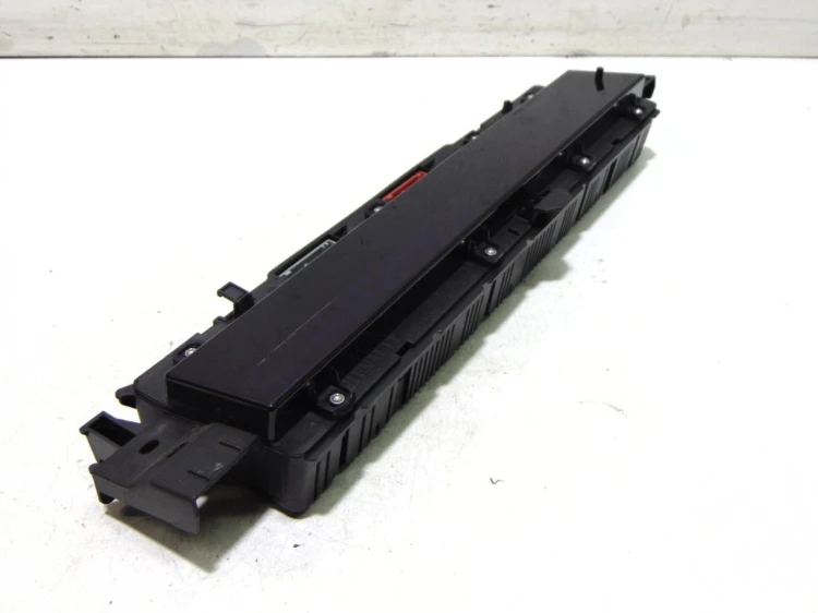 LICZNIK RENAULT ESPACE IV LIFT (2006-2014) 8200660938