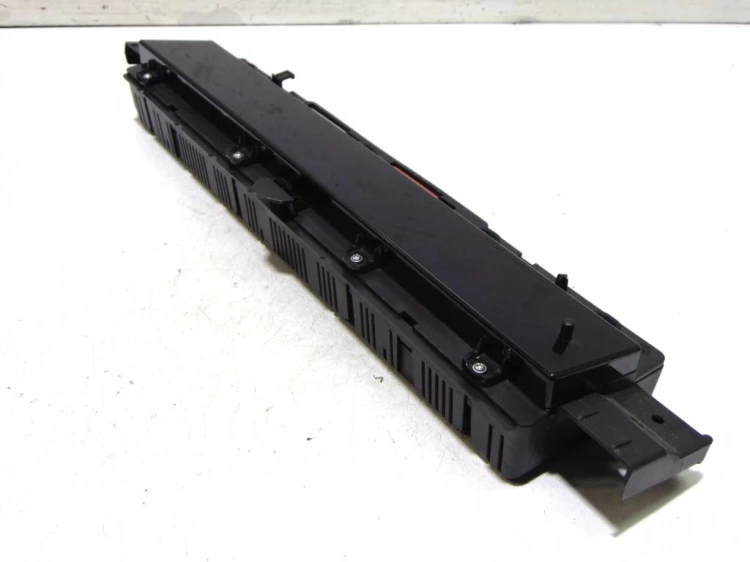 LICZNIK RENAULT ESPACE IV LIFT (2006-2014) 8200660938