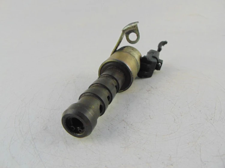 ZAWÓR ZMIENNYCH FAZ ROZRZĄDU RENAULT LAGUNA II (2001-2005) 2.0 16V 108674