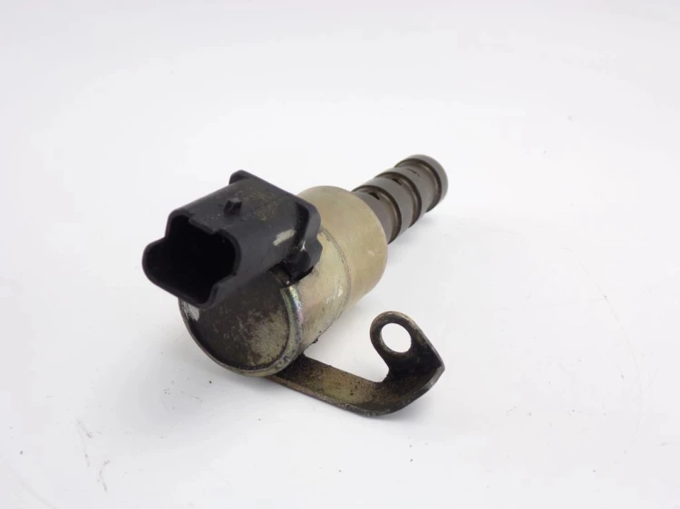 ZAWÓR ZMIENNYCH FAZ ROZRZĄDU RENAULT LAGUNA II (2001-2005) 2.0 16V 108674