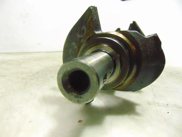 WAŁ KORBOWY CITROEN C5 I (2001-2004) 2.0 16V EW10