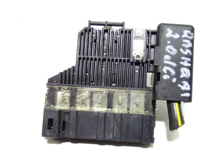KLEMA AKUMULATORA MINUSOWA NISSAN QASHQAI (2007-2013)