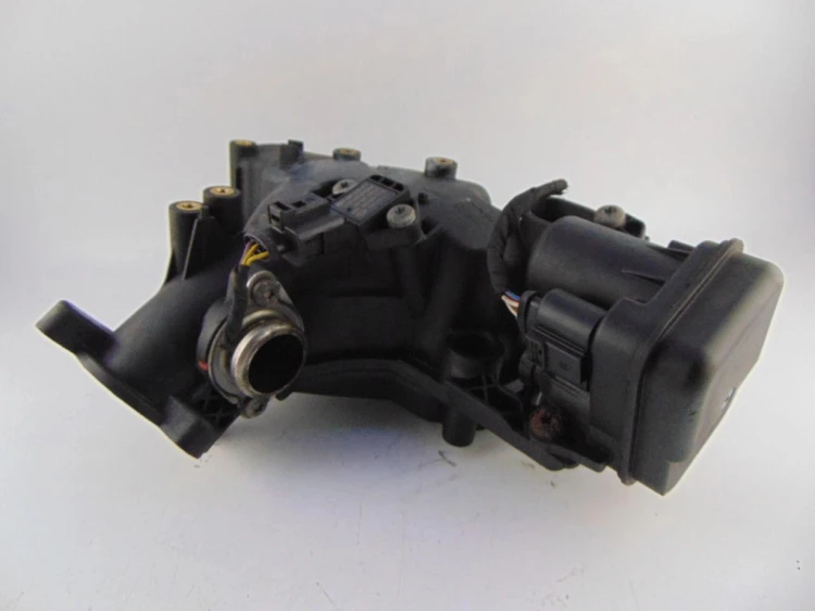 KOLEKTOR SSĄCY SKODA FABIA II LIFT 1.2 HTP 12V 1047469S04