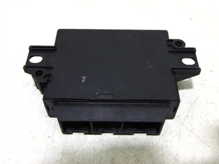 MODUŁ PDC LAND ROVER DISCOVERY III (2004-2009) YWC500550
