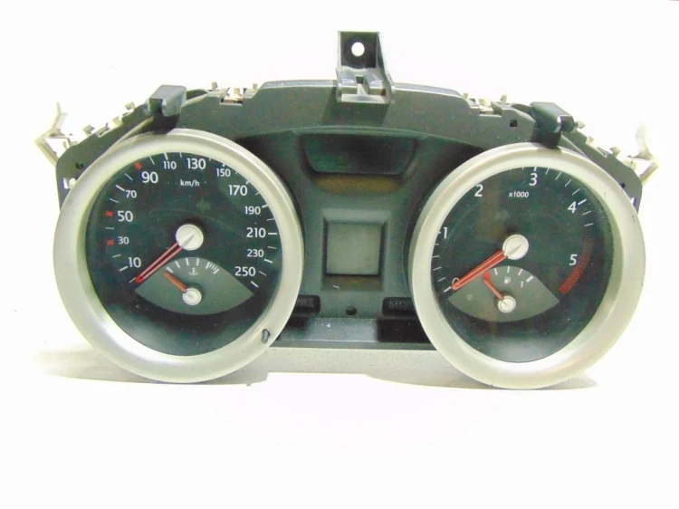 LICZNIK RENAULT MEGANE II (2002-2005) 1.9 DCI 8200399700A