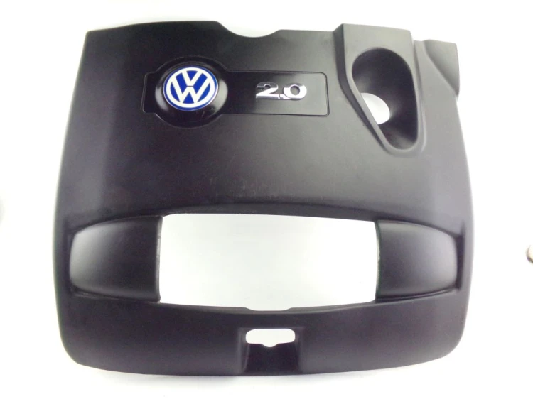 OSŁONA POKRYWA SILNIKA VOLKSWAGEN GOLF IV 2.0 8V 06A103925BN
