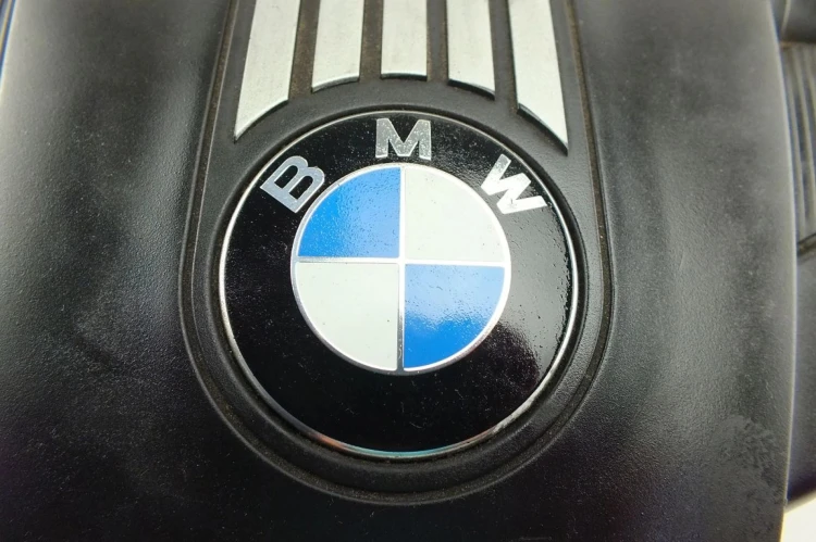 OSŁONA POKRYWA SILNIKA BMW E82 (2007-2011) 120D N47D20C 177KM 7797410
